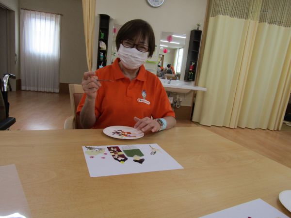 職員も孤軍奮闘 職員も孤軍奮闘
