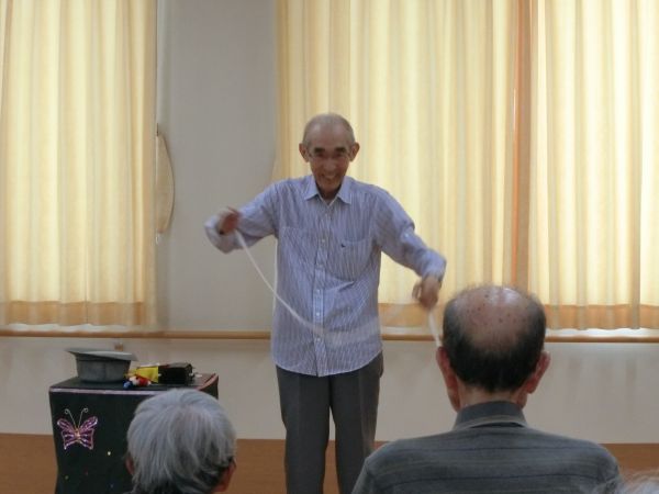 男性のマジックもまた一味違いますねぇ 男性のマジックもまた一味違いますねぇ