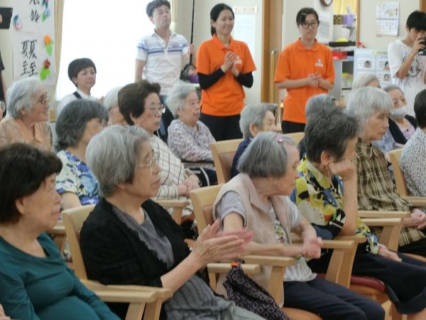 感動の拍手 感動の拍手