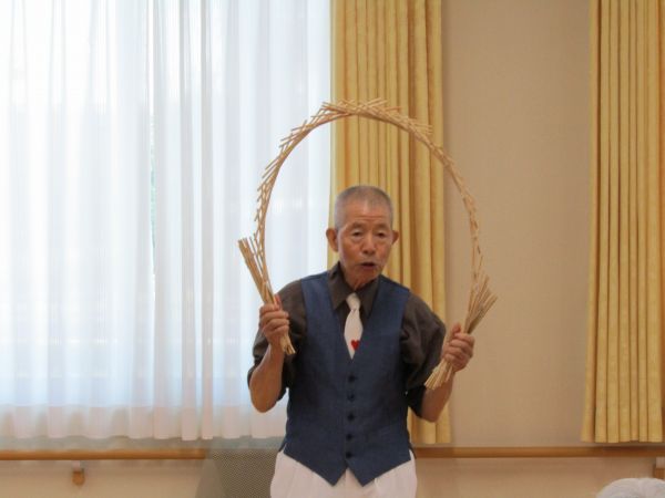 南京玉すだれも登場し・・・ 南京玉すだれも登場し・・・