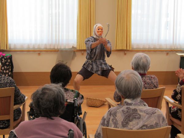 ついにどじょうが登場し四苦八苦の名演技 ついにどじょうが登場し四苦八苦の名演技