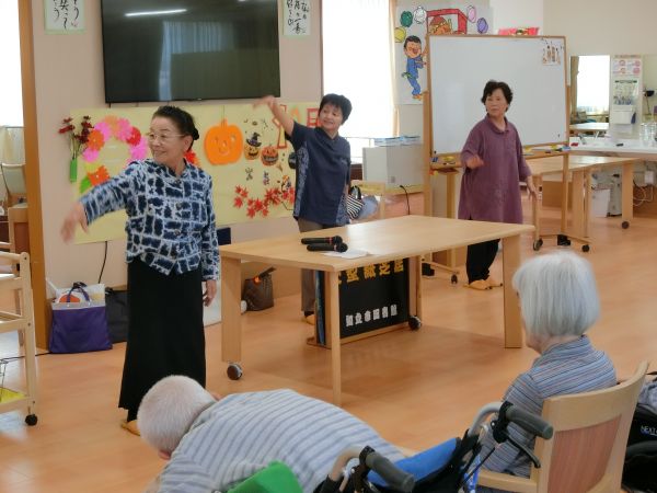 手始めに、体操から・・・ 手始めに、体操から・・・