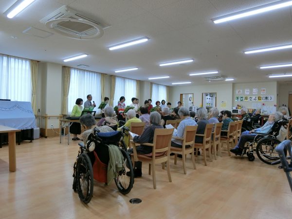 まずはご挨拶から まずはご挨拶から