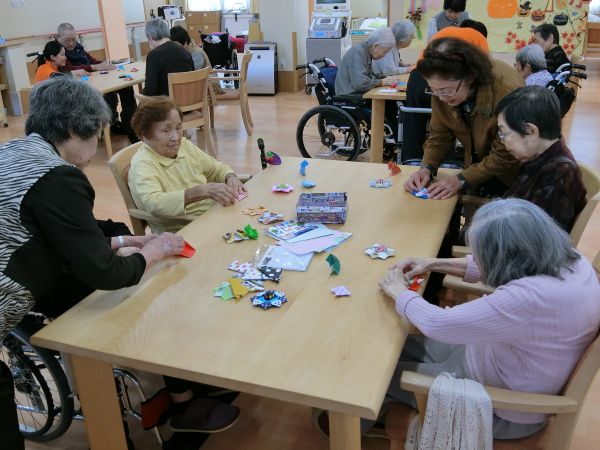 こちらでも一生懸命取り組んでいます こちらでも一生懸命取り組んでいます